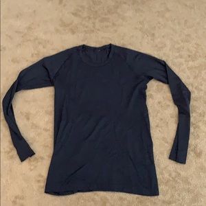 Women’s Lululemon long sleeve size 12